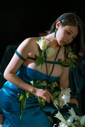 云溪溪 & 奈汐酱nice - 潮汐+月 [38P-1.15GB]