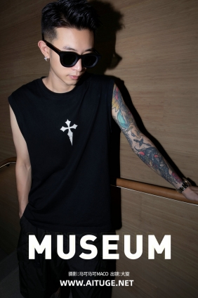[YITUYU]艺图语 2025.03.11 Museum 大旋 [25P-470MB]